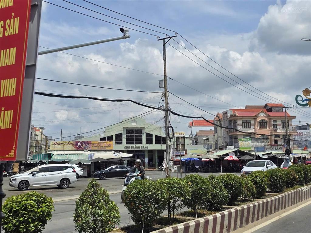 Lô góc 2 mặt tiền 144m2(ngang 7 nở hậu 10)giá 1 tỷ 050 triệu ngay kcn thành thành công trảng bàng