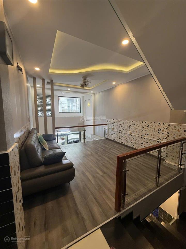 Bán thật không ảo! nhà 1 trệt, lửng+2 lầu (227m2/ 4pn) đ.bạch đằng giá 17.5 tỷ shr