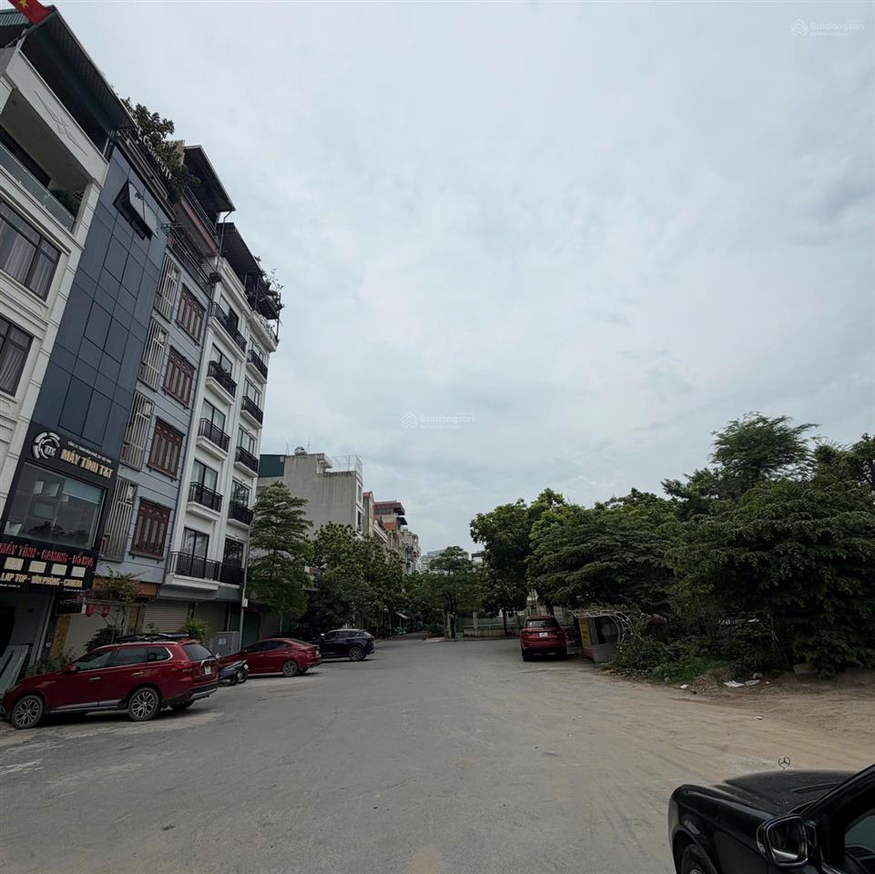 Bán nhà 5 tầng khu đất dịch vụ dương nội hà đông  50m  6 phòng ngủ  vỉa hè rộng  giá hơn 10 tỷ