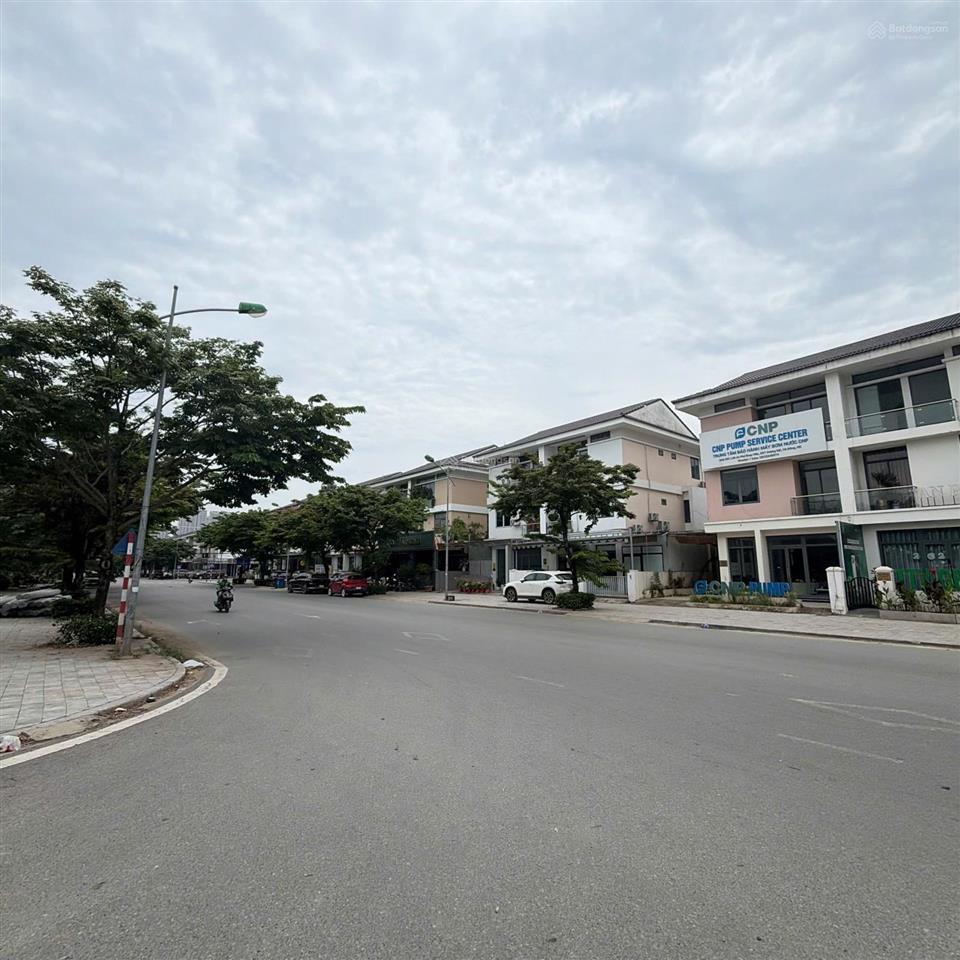 Bán nhà 5 tầng khu đất dịch vụ dương nội hà đông  50m  6 phòng ngủ  vỉa hè rộng  giá hơn 10 tỷ
