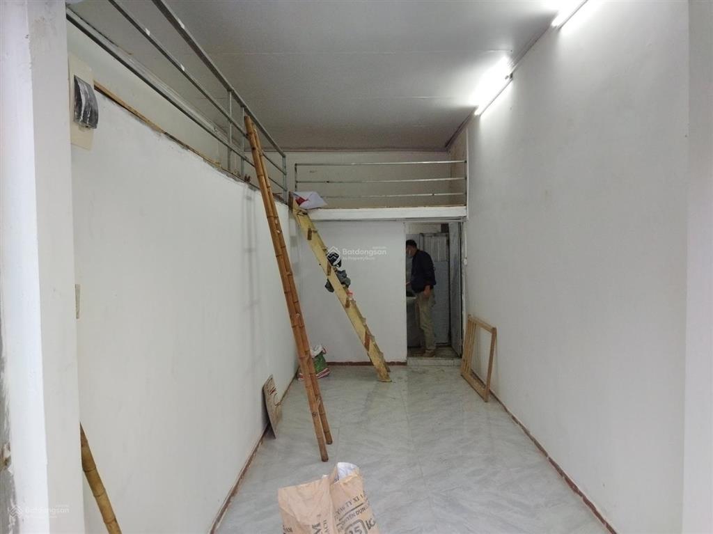 Cho thuê nhà 13,3m2 tại lê duẩn
