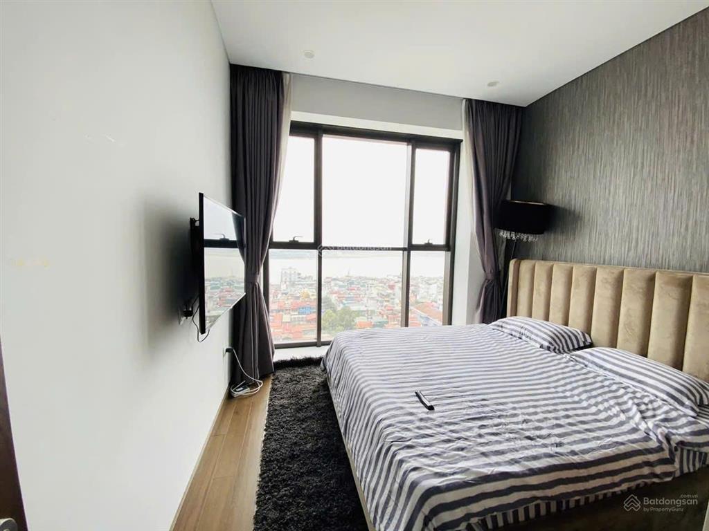 Bán căn 3pn góc view trực diện sông hồng  sun ancora, 3 lương yên