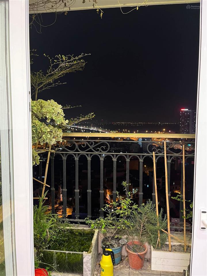 Cần bán căn 2pn view sông hoa hậu tòa b chung cư hòa bình green city