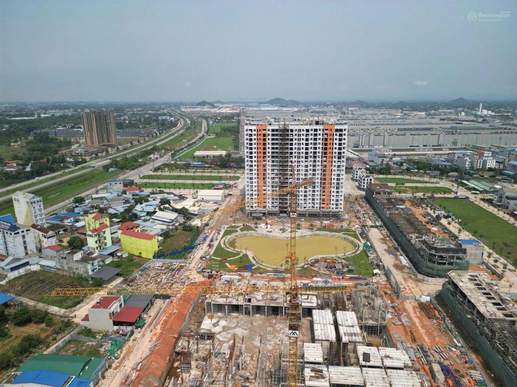 Chính chủ gửi bán lô do5.17 áp góc 137,5m2 đường 20,5m2 trực diện chung cư yên bình, giá 3,6 tỷ
