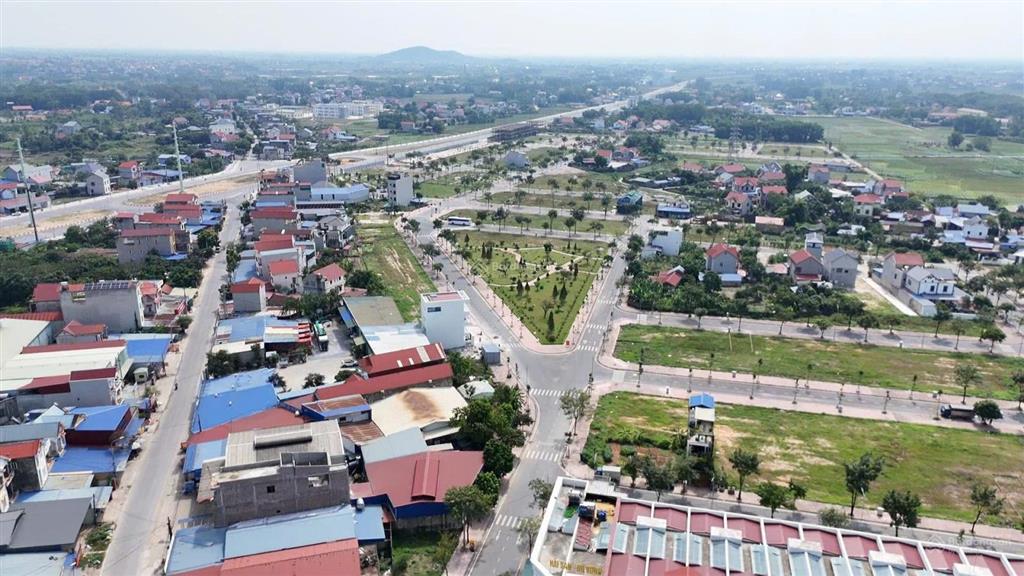 Phòng kd chủ đầu tư tấn đức lô đẹp chủ nhà gửi bán 100m2, giá rẻ chỉ 1.6 tỷ