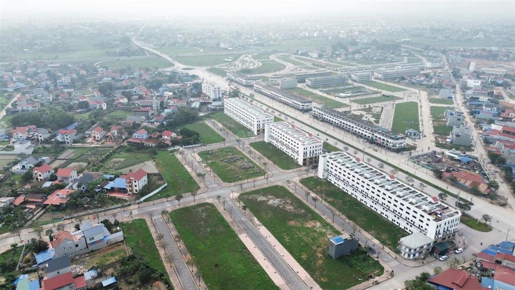 Phòng kd chủ đầu tư tấn đức lô đẹp chủ nhà gửi bán 100m2, giá rẻ chỉ 1.6 tỷ