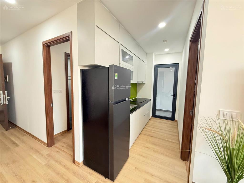 Chính chủ bán căn 1225 view hồ yên bình complex dt 61,6m2, 2pn 2vs đã có full nội thất sắp bàn giao