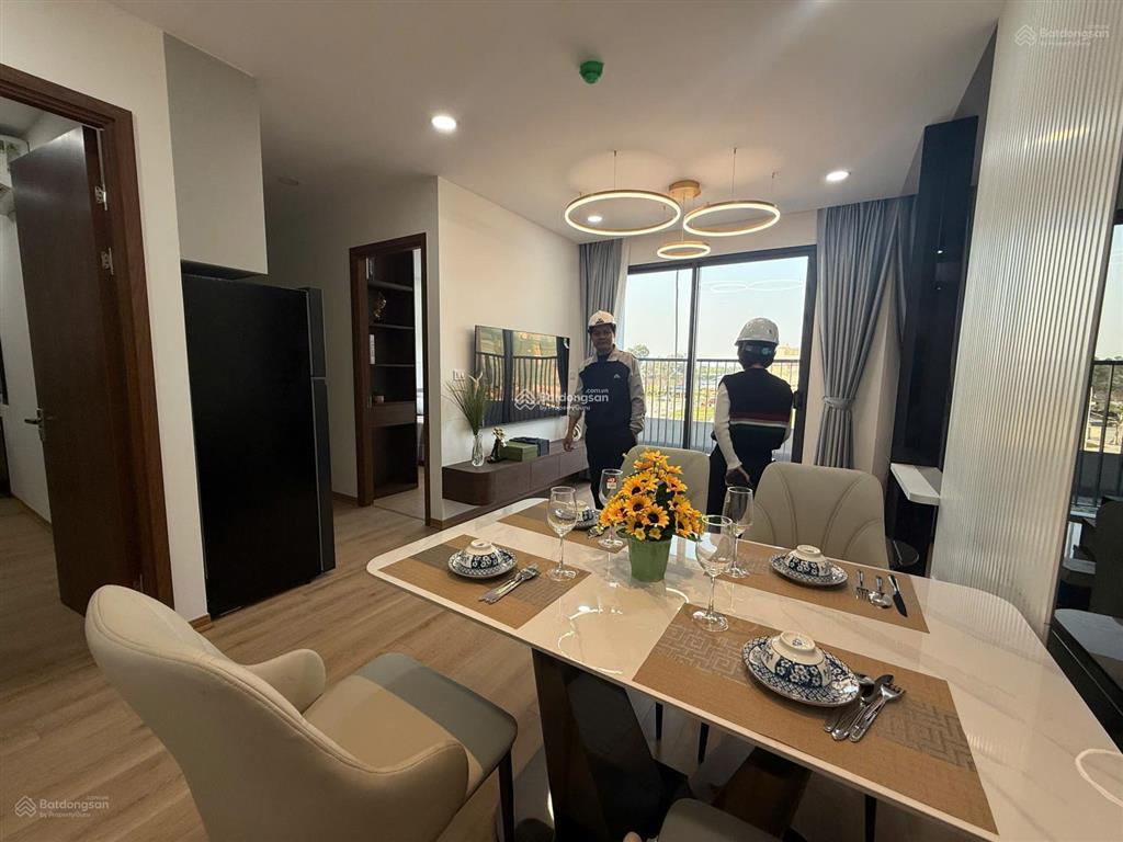 Chính chủ bán căn 1225 view hồ yên bình complex dt 61,6m2, 2pn 2vs đã có full nội thất sắp bàn giao