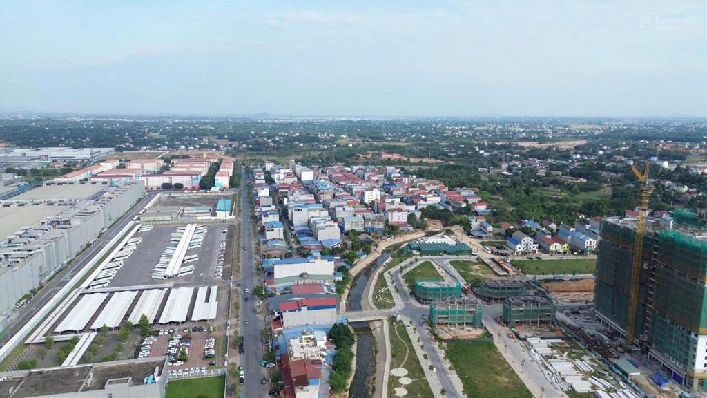 Chính chủ bán do5.18 lô góc 129,5m2 mt 21,5m đường 20,5m trực diện chung cư yên bình giá 4,2 tỷ