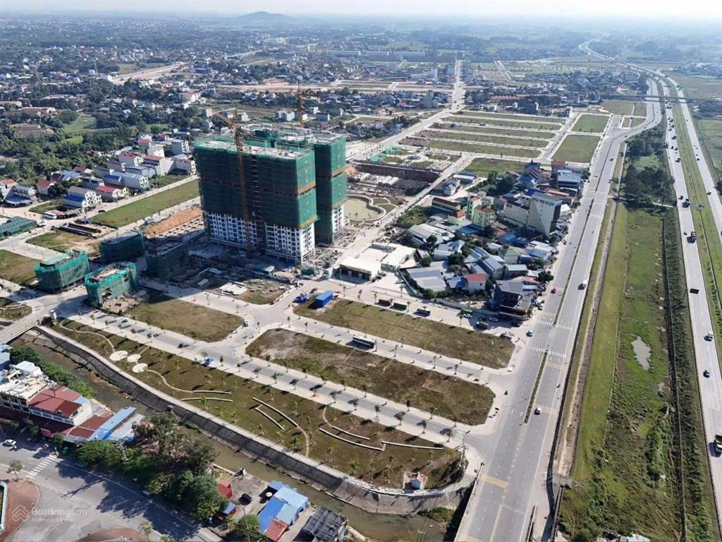 Chính chủ bán căn góc tầng 15 căn 03 dt 73,1m2, 3pn 2vs hướng bắc view samsung yên bình complex