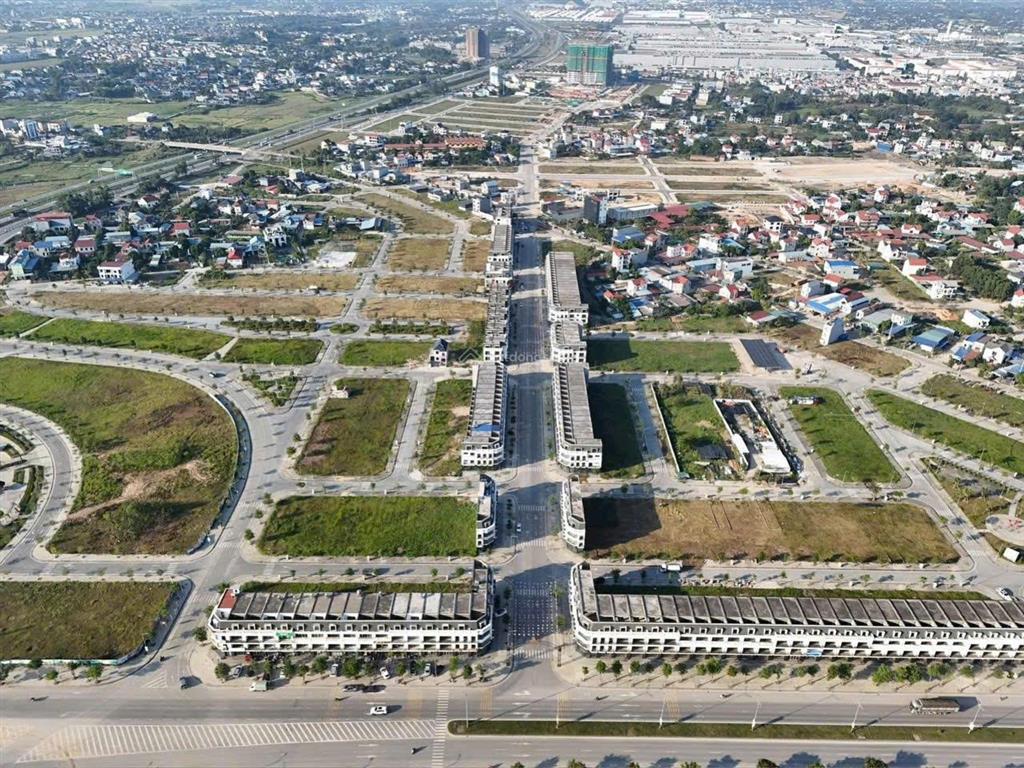 Chính chủ bán căn góc tầng 15 căn 03 dt 73,1m2, 3pn 2vs hướng bắc view samsung yên bình complex