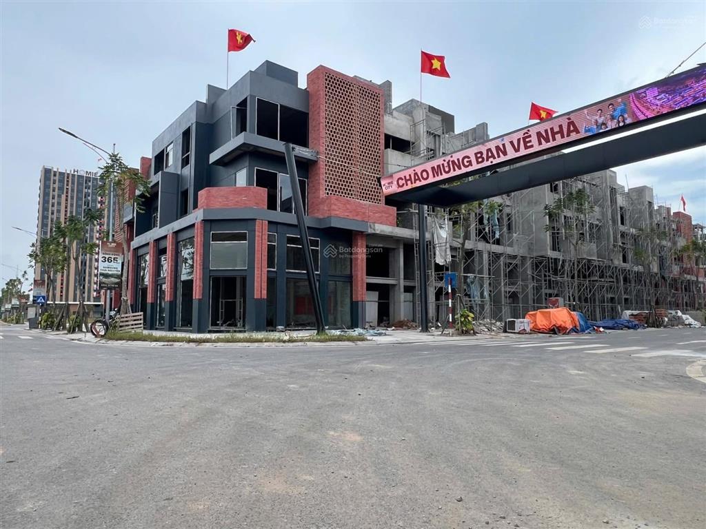 Chính chủ bán hy08 đối diện trung tâm thương mại và chung cư homie city giá 1.9 tỷ