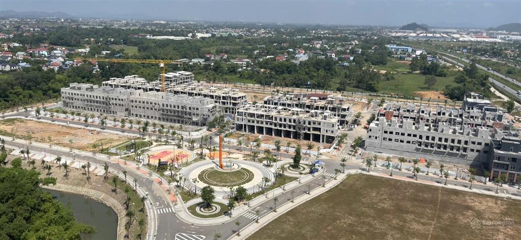 Chính chủ bán hy08 đối diện trung tâm thương mại và chung cư homie city giá 1.9 tỷ