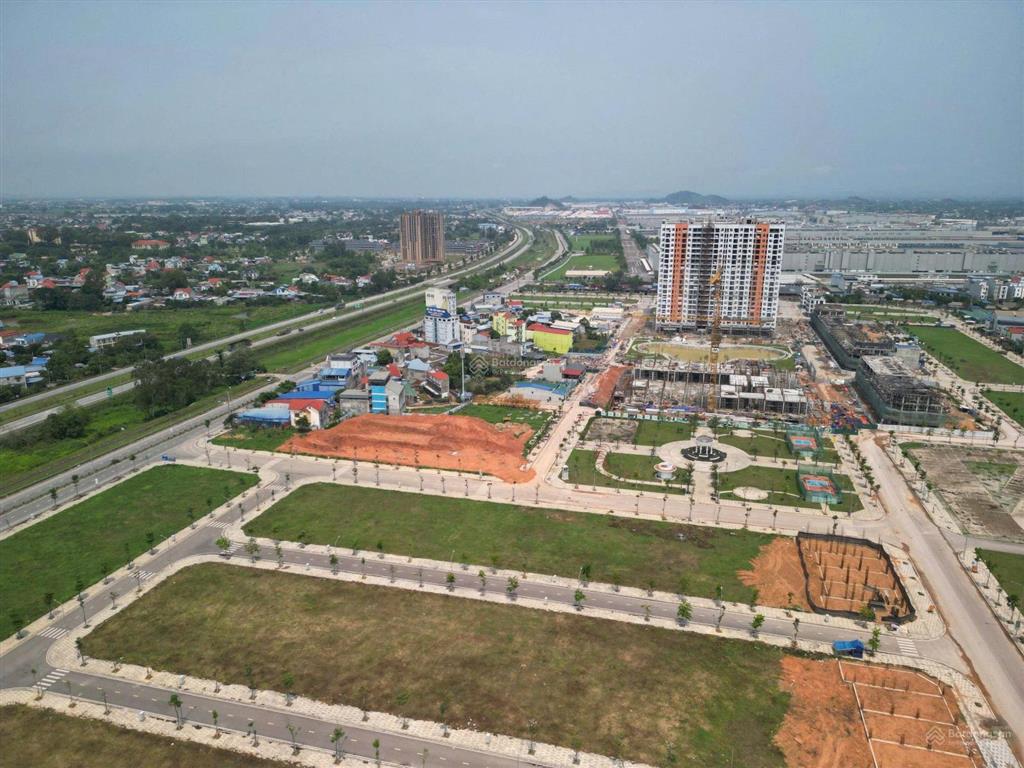 (cắt lỗ) chính chủ bán do4.10 lô góc 119,2m2 mt 21m đường 20,5m trực diện chung cư yên bình