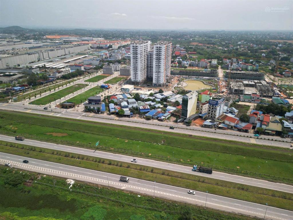 Chính chủ bán căn ngoại giao 61,6m2 tầng 15 chung cư yên bình complex giá gốc cđt