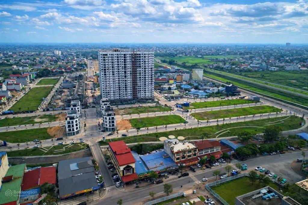 Chính chủ bán căn ngoại giao 61,6m2 tầng 15 chung cư yên bình complex giá gốc cđt