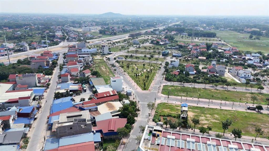 Khu đô thị tấn đức jsc hàng đẹp nhất lô ngay mặt sau shophouse đường 69m giá 1,6 tỷ sẵn sổ