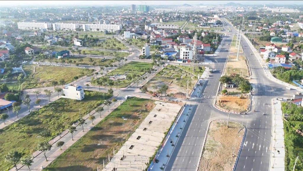 Chính chủ bán lô góc do2.28 tấn đức jsc 142m nằm sau agribank & honda đẹp nhất dự án