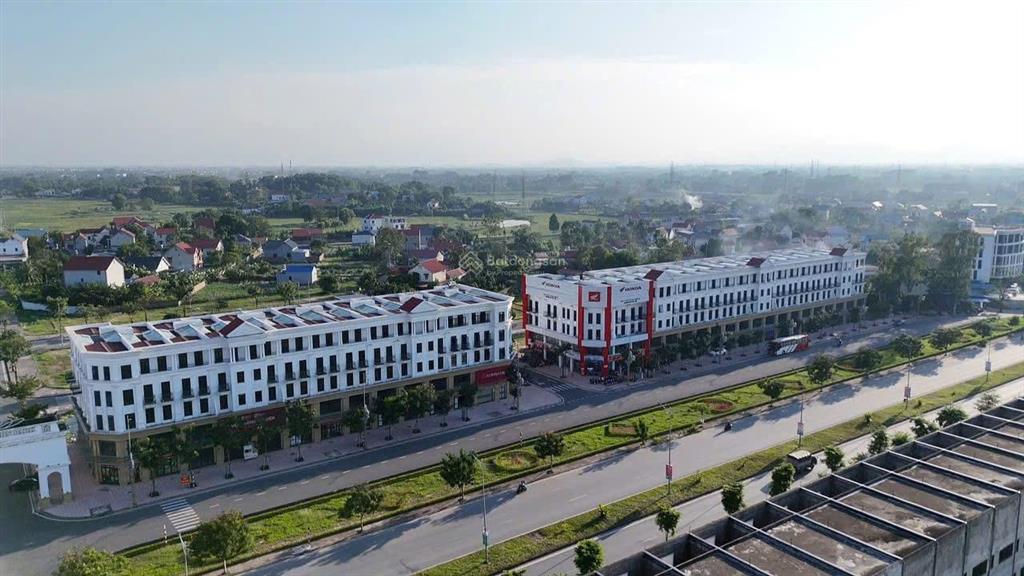 Chính chủ bán lô góc do2.28 tấn đức jsc 142m nằm sau agribank & honda đẹp nhất dự án