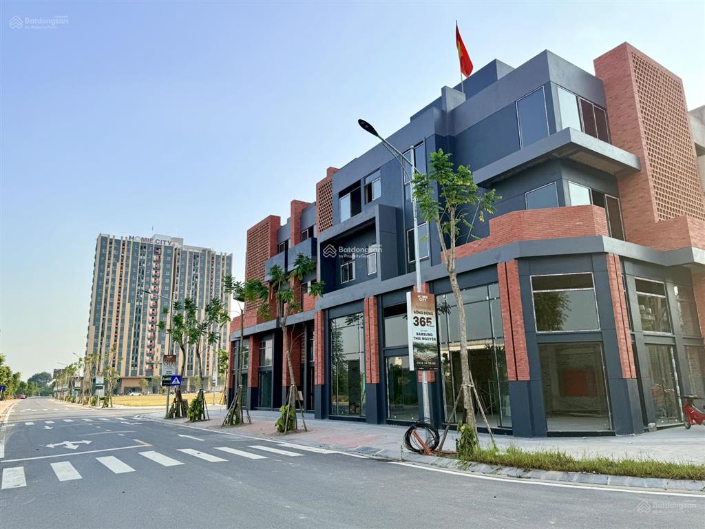 Cắt lỗ chính chủ bán 200m2 mt 10m đối diện công viên, trung tâm thương mại và chung cư homie city