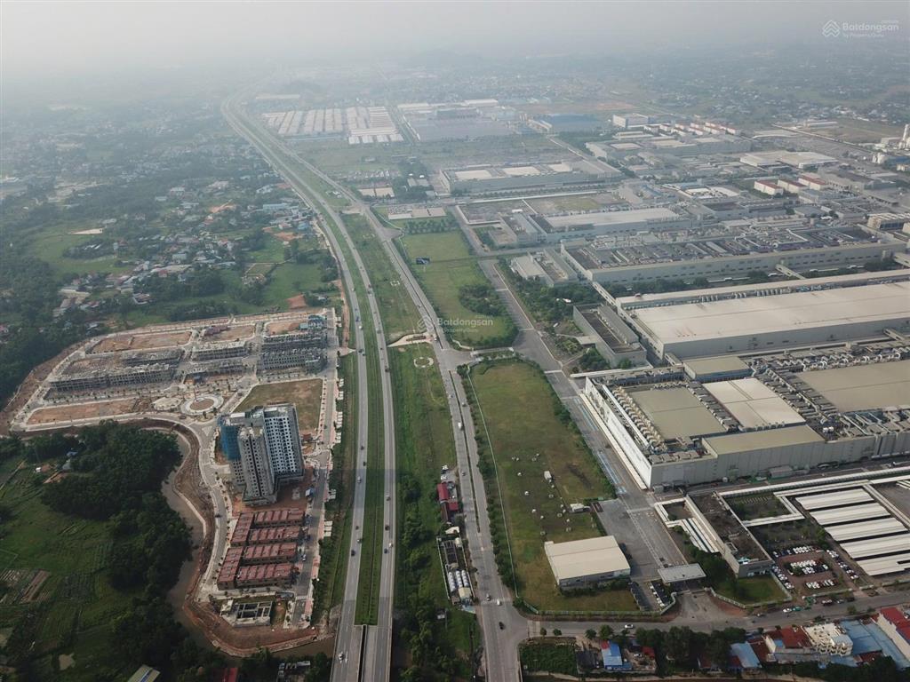Cắt lỗ chính chủ bán 200m2 mt 10m đối diện công viên, trung tâm thương mại và chung cư homie city