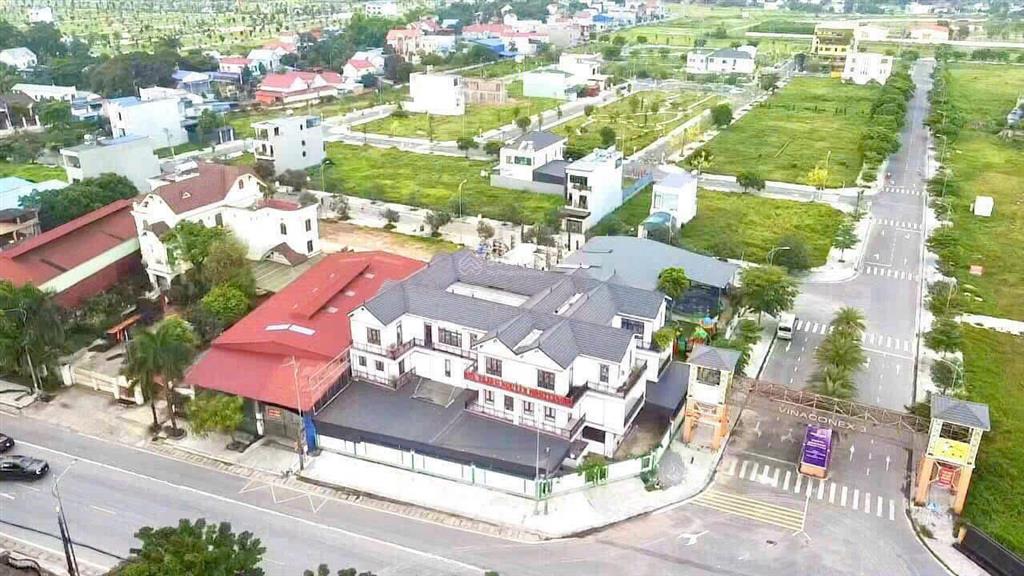 Chính chủ bán 100m2 trục chính cổng đường 20m hướng nam vinaconex 3 phổ yên sẵn sổ giá rẻ 1,9 tỷ