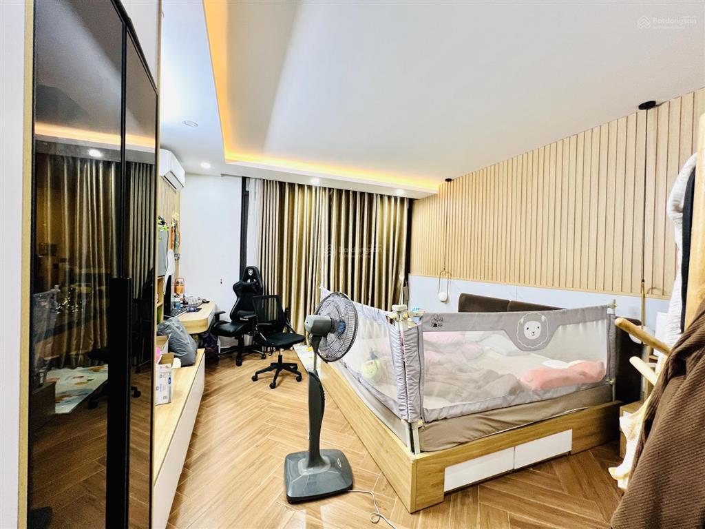 Nhà 5 tầng 81m2 thang máy mặt đường tây trung hành lô 17 lê hồng phong, hải an, hải phòng