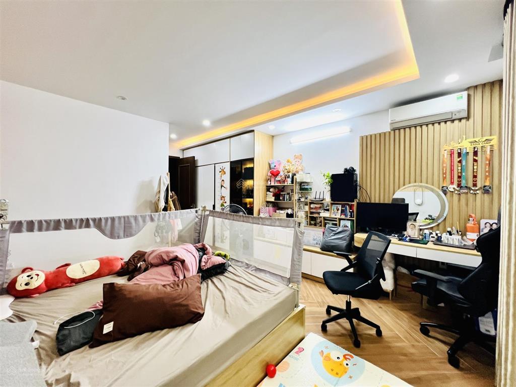 Nhà 5 tầng 81m2 thang máy mặt đường tây trung hành lô 17 lê hồng phong, hải an, hải phòng