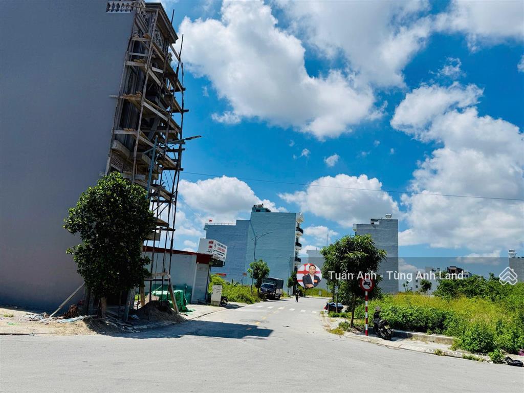 Hàng đẹp giá tốt lô góc 61m2 xẻ khe tđc 9.2ha thành tô, hải an