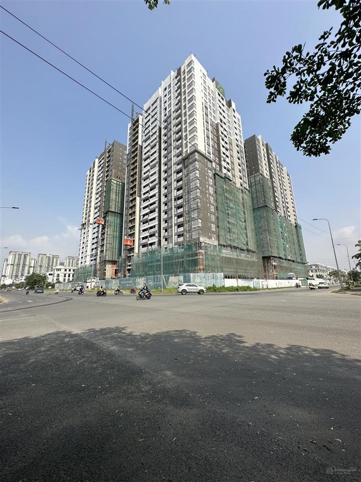 3pn giá bán nhanh có vat 7.7 tỷ. sang tên hdmb ngay.  0901 353 ***