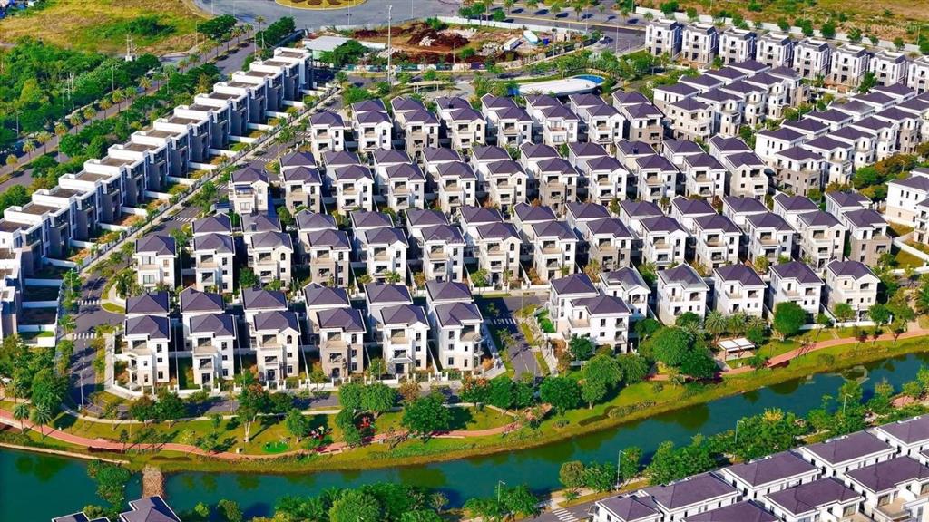 17 tỷ là giá cuối cùng sở hữu ngay căn bt đơn lập sẵn nhà 300m2. hl xem thực tế 0901 353 ***