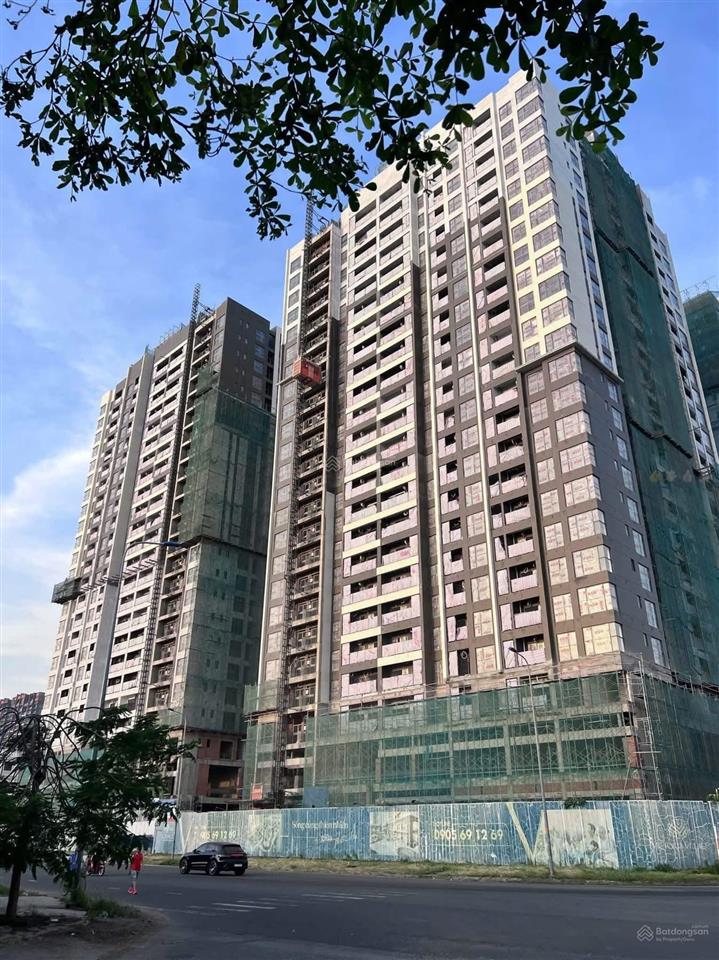 Bán căn 2pn victoria village 6.2 tỷ, view landmark 81. giá có bao thuế phí 0901 353 *** em oanh