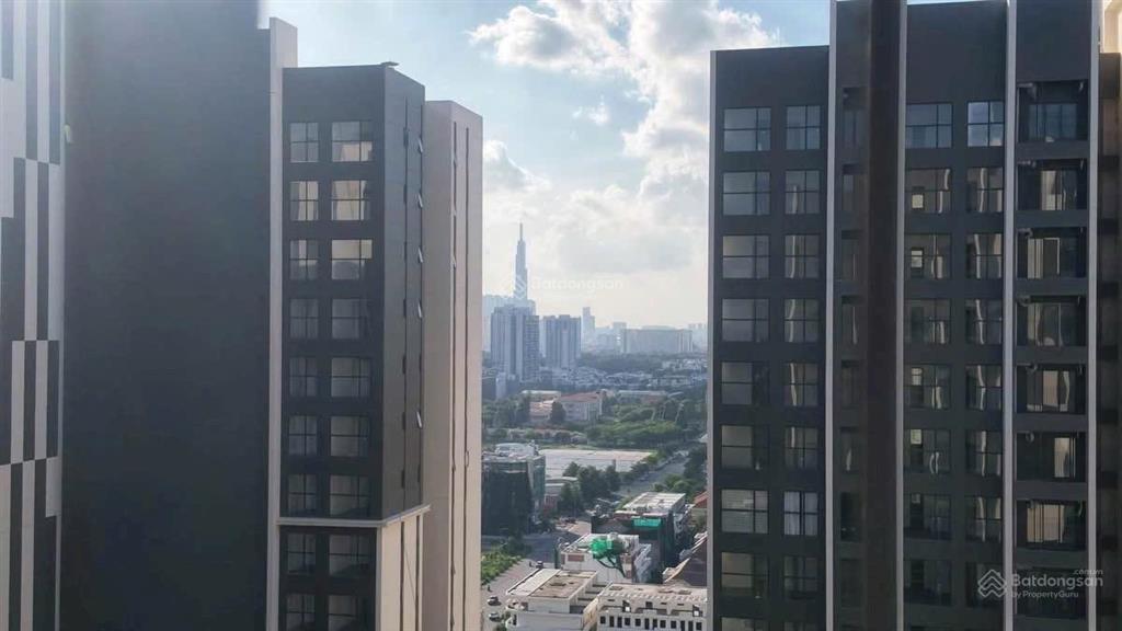 5,9 tỷ sở hữu căn hộ 2pn + 2wc view tầng trung. giá tốt hiện tại,  em 0901 353 ***
