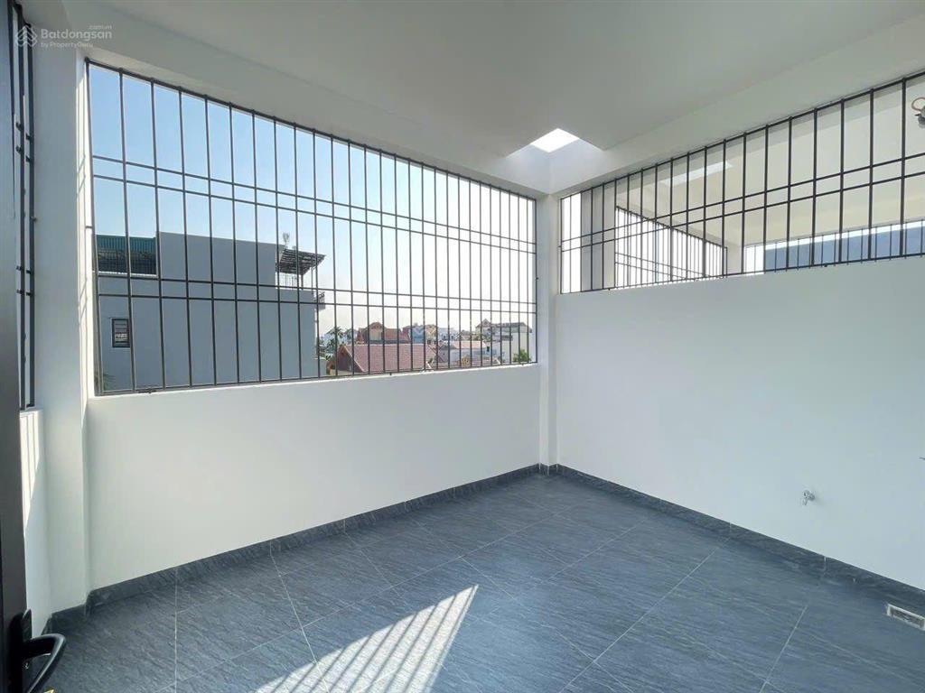 Nhà 3 tầng xây độc lập tại bắc sơn, 56m2 ngõ ô tô quay đầu