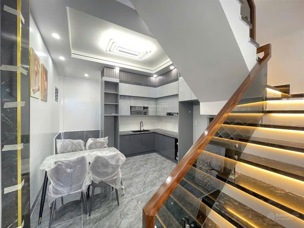 Nhà 3 tầng xây độc lập tại bắc sơn, 56m2 ngõ ô tô quay đầu