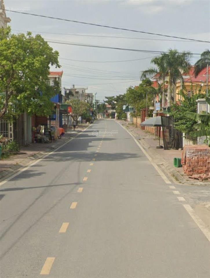 Đất mặt trục xã đông kỳ cũ. ngay đầu làng buôn bán tốt, cần bán