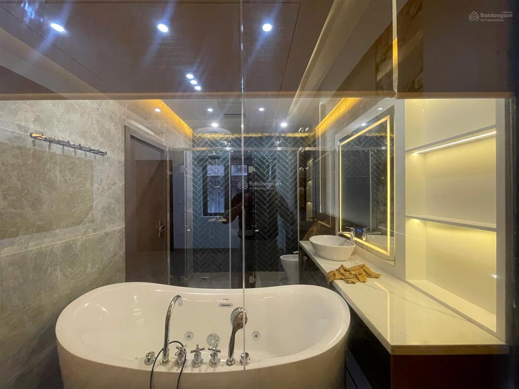 Nhà 5 tầng thang máy tuyến 2 võ nguyên giáp gần aeon mall lê chân