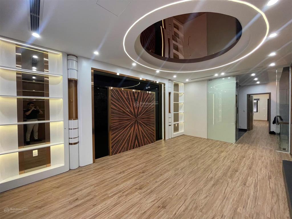 Nhà 5 tầng thang máy tuyến 2 võ nguyên giáp gần aeon mall lê chân