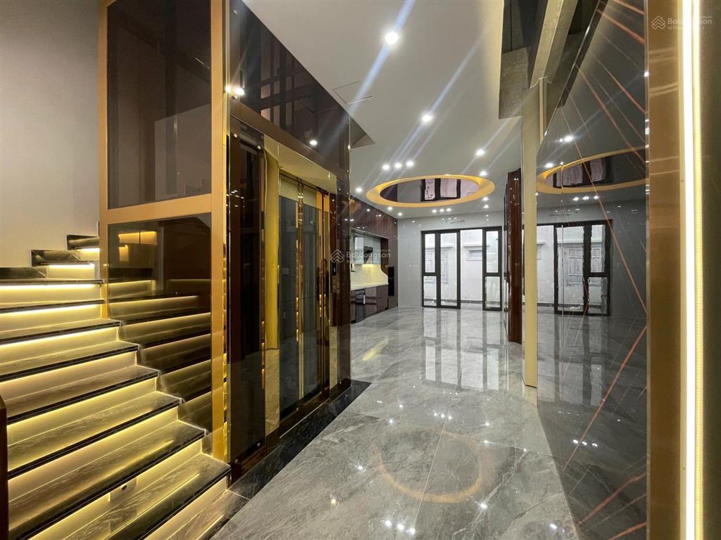 Nhà 5 tầng thang máy tuyến 2 võ nguyên giáp gần aeon mall lê chân