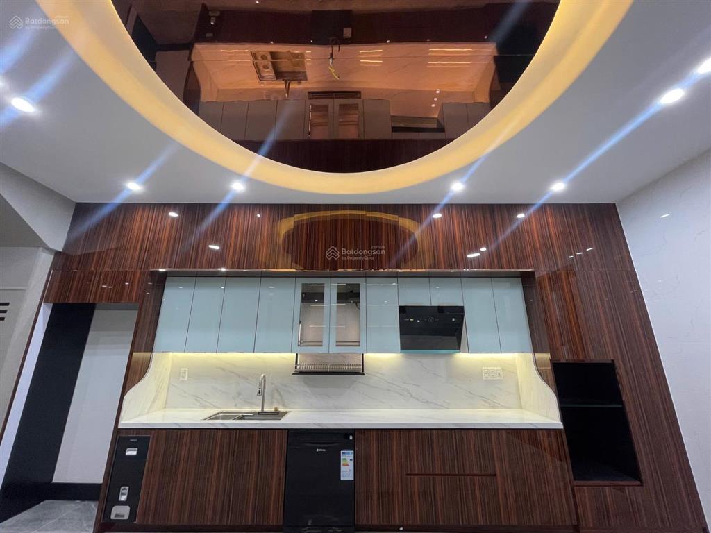 Nhà 5 tầng thang máy tuyến 2 võ nguyên giáp gần aeon mall lê chân