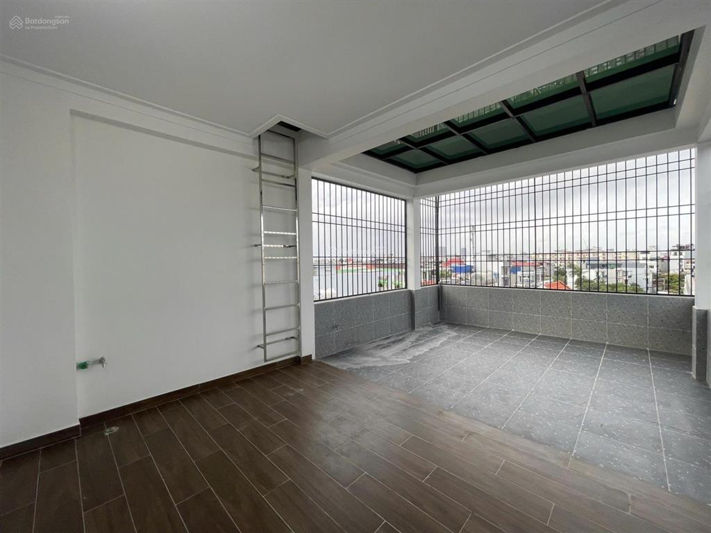 Nhà 5 tầng thang máy tuyến 2 võ nguyên giáp gần aeon mall lê chân