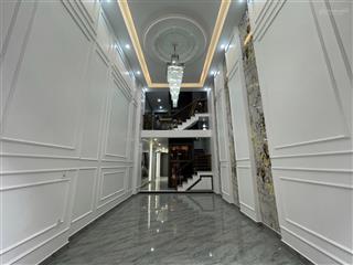 Nhà 4,5 tầng mặt ngõ ô tô đỗ cửa vào nhà thoải mái cách trung tâm tp 3 phút đi xe