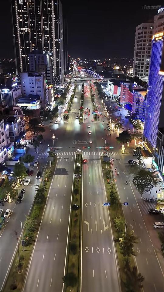 425m2 đất xây toà nhà lô góc mặt đường trung tâm phố lê hồng phong