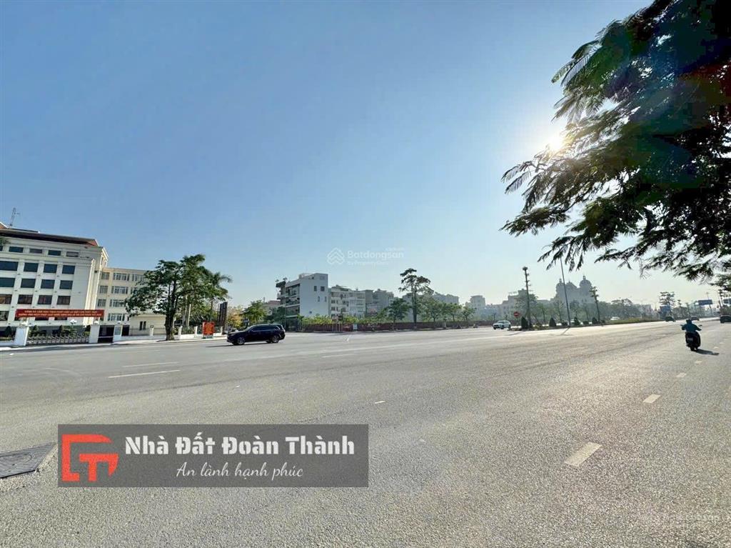 1485m2 đất 3 mặt tiền mặt đường lê hồng phong