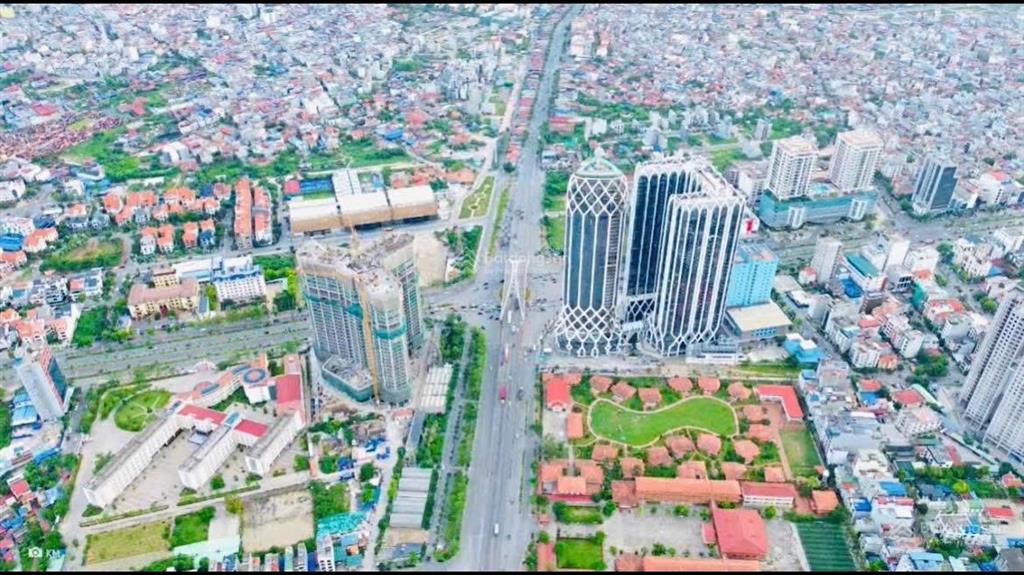 1485m2 đất 3 mặt tiền mặt đường lê hồng phong