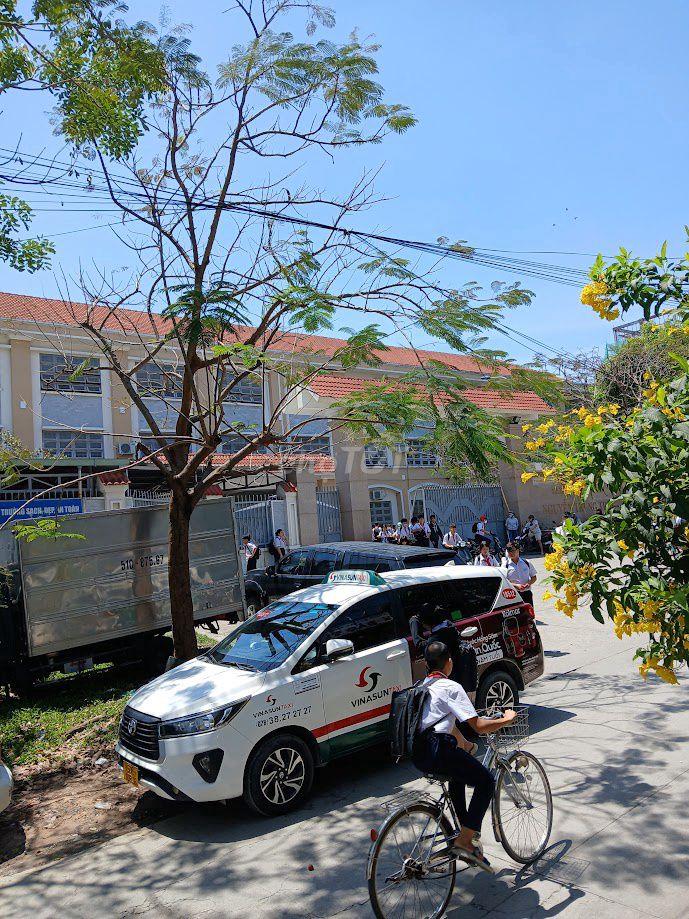 Cho thuê mặt bằng kinh doanh tầng trệt cạnh trường học cấp 2