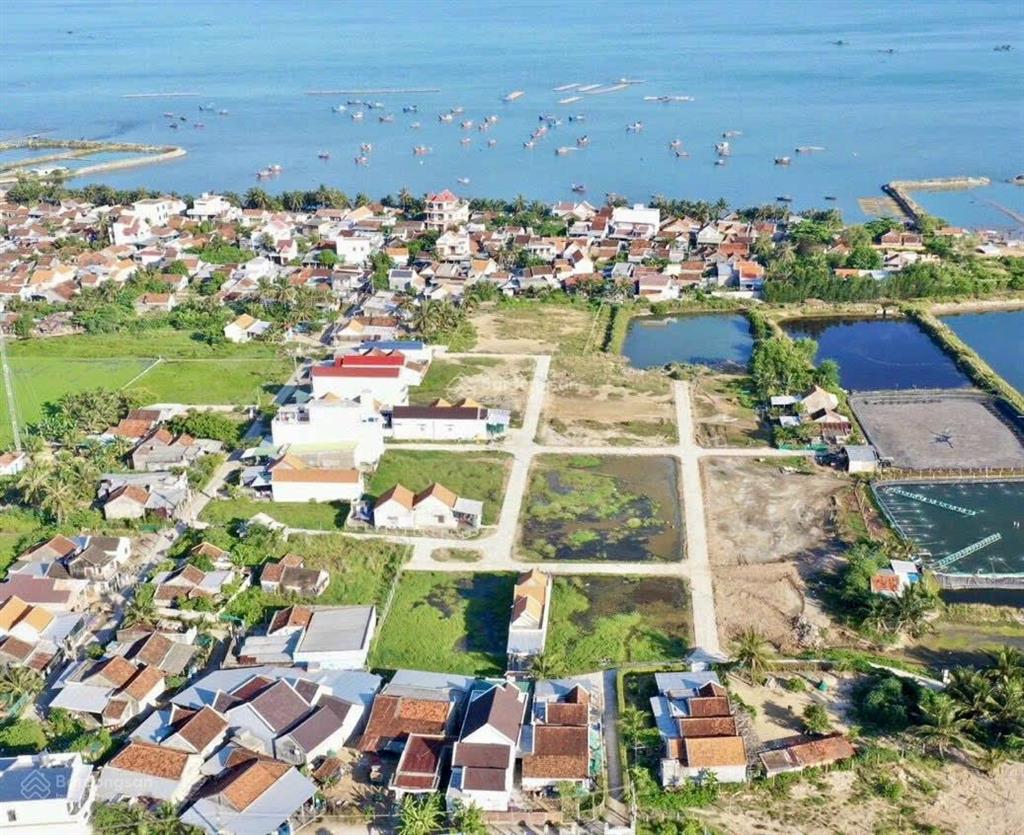Đất vân phong, cách biển chỉ 300 mét. thổ cư 100%, vuông vức. 114,6 m2, 1 tỷ 432 triệu