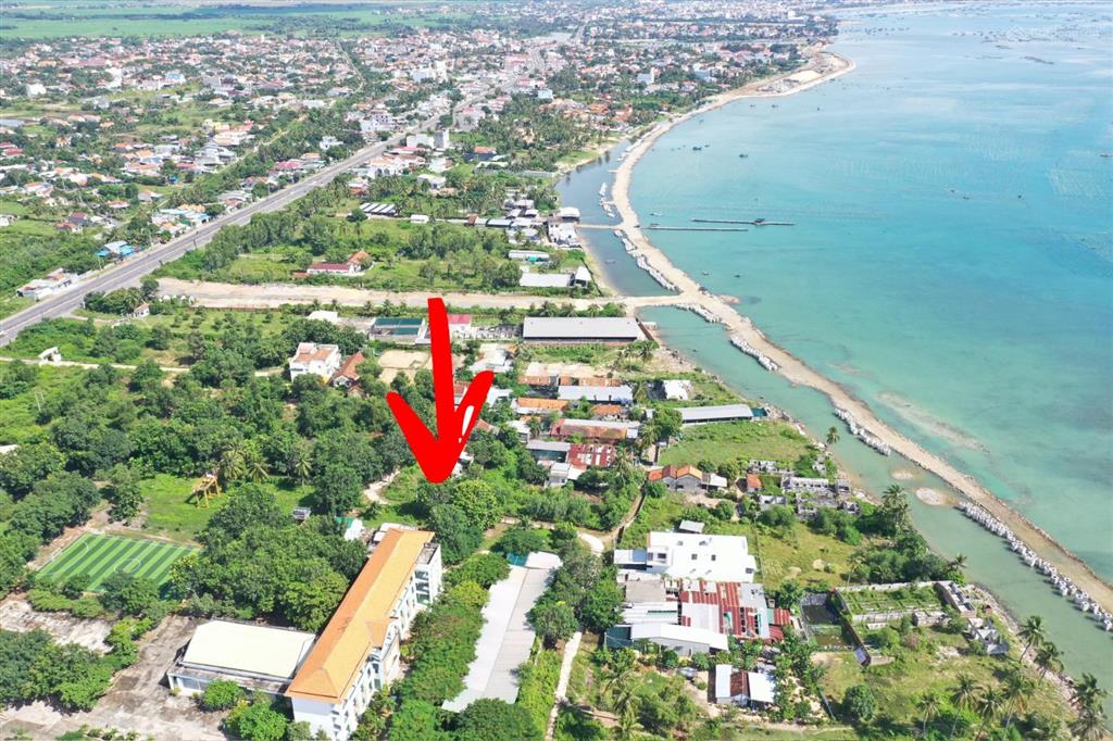 Lô góc gần biển, đường qh 13m, mặt tiền rộng. 239.5m2  2 tỷ 600 triệu
