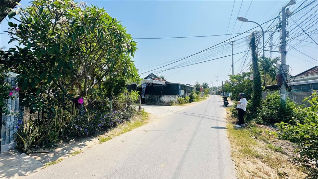 Lô góc vạn thắng, đường nhựa ô tô, gần sân bay vân phong giá chỉ 1 tỷ 250 triệu