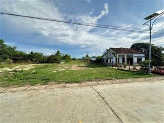 Quỹ đất rộng hơn 1700 m, full thổ cư. cạnh kcn dốc đá trắng, chỉ hơn 2 triệu/m.